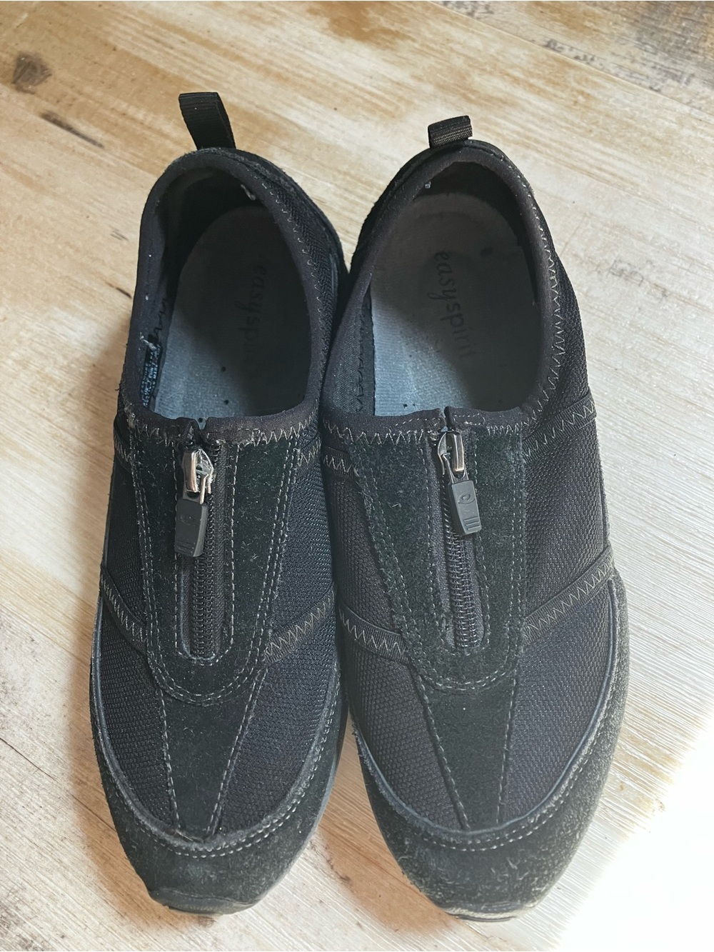 Easy Spirit Women's Black Slip-On Zipper Flats